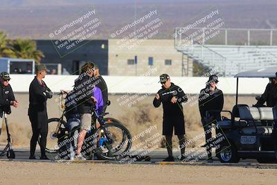 media/Feb-06-2025-Racers Edge (Thu) [[c17ed6f7b1]]/3-Around the Pits-Track Walk/